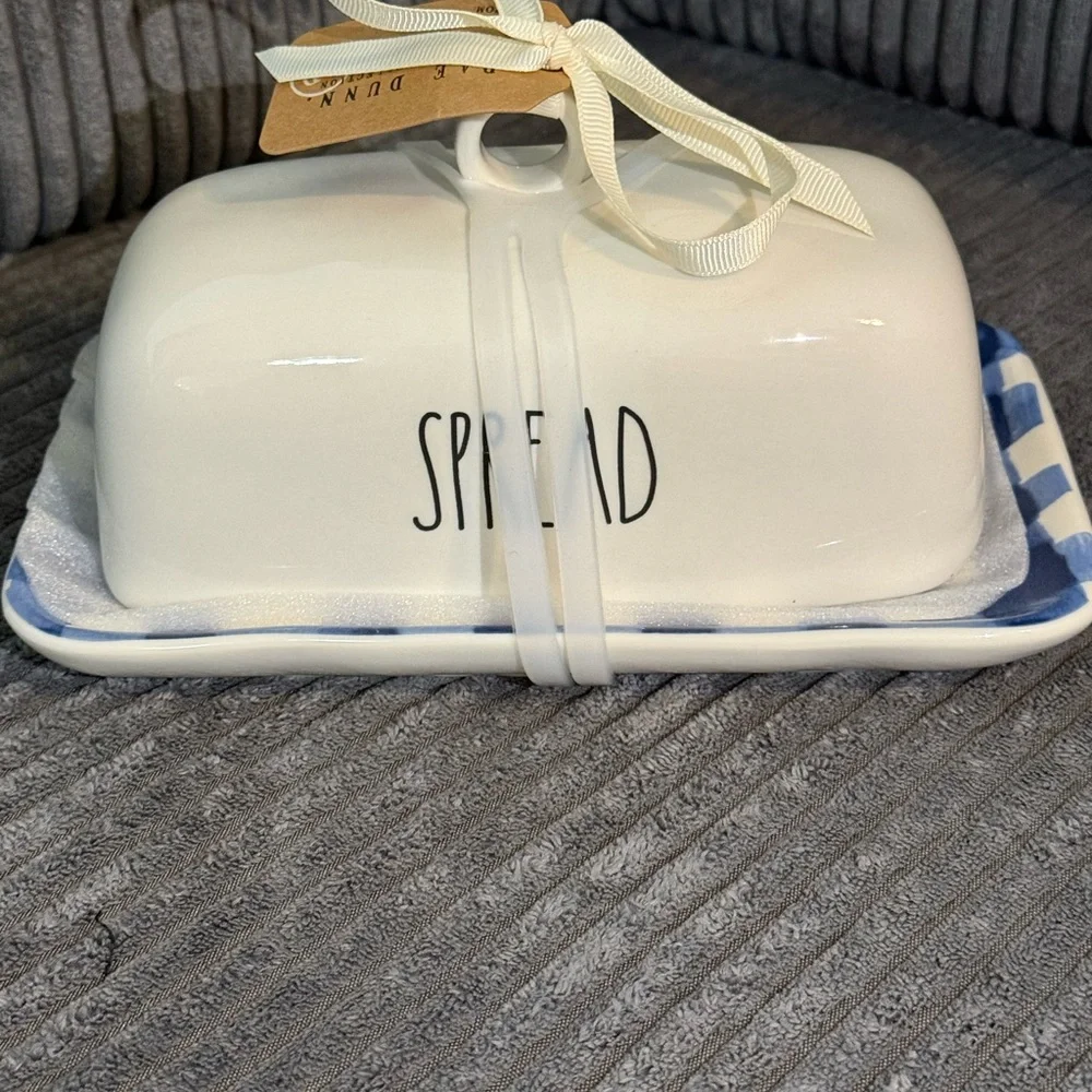 Rae Dunn White and Blue 'Spread' Butter Dish - Picture 1 of 6